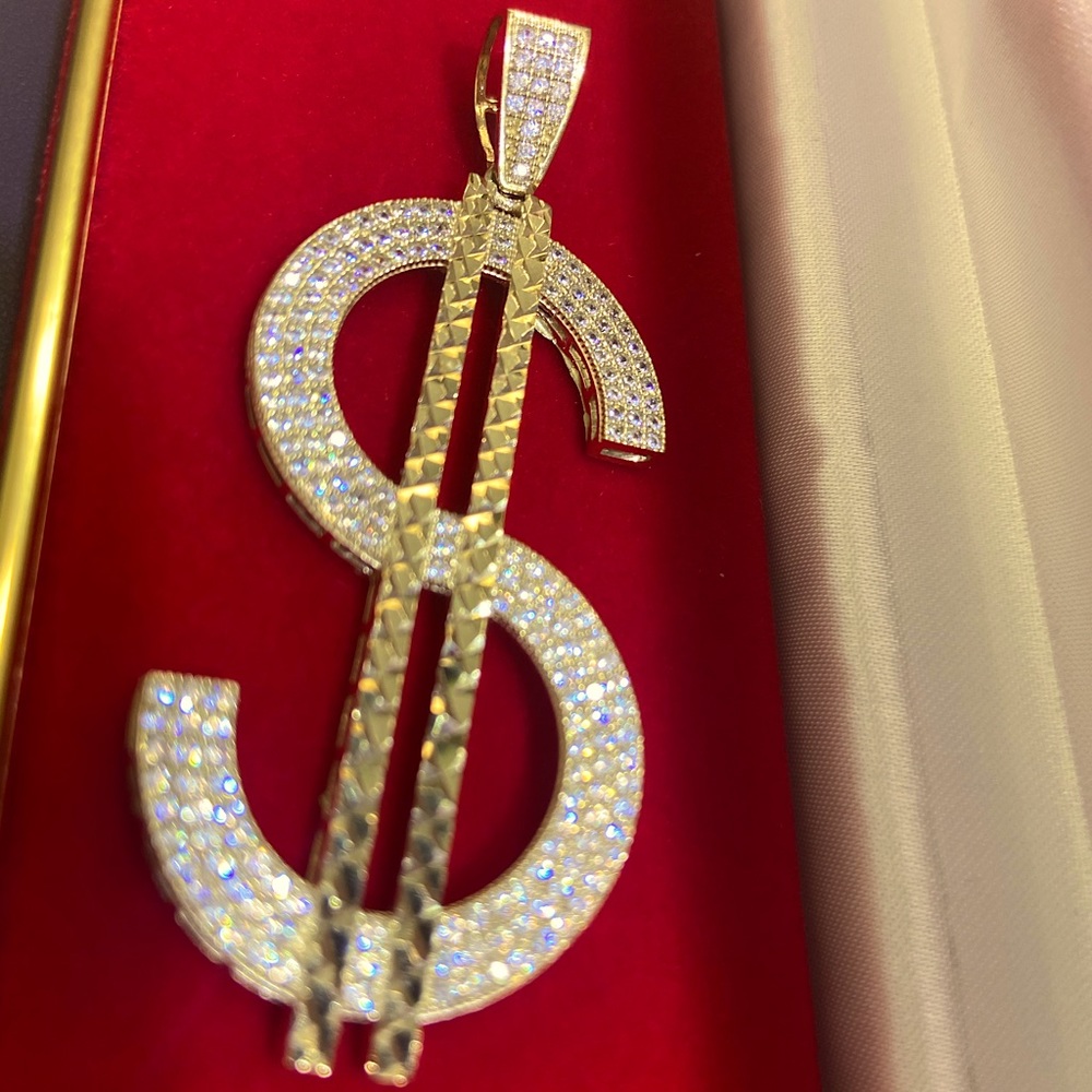 𝕯𝖔𝖑𝖑𝖆𝖗 𝖌𝖔𝖑𝖉 𝖈𝖍𝖆𝖗𝖒💸